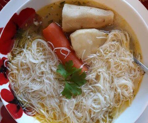 Kuřecí vývar podle Viki