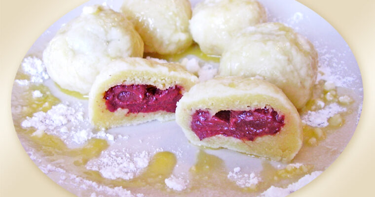 Tvarohové knedlíky plněné ovocem